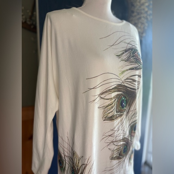 Peacock Feather Print Long Sleeve Knit Top from Cracker Barrel. NWT size S - Picture 5 of 10